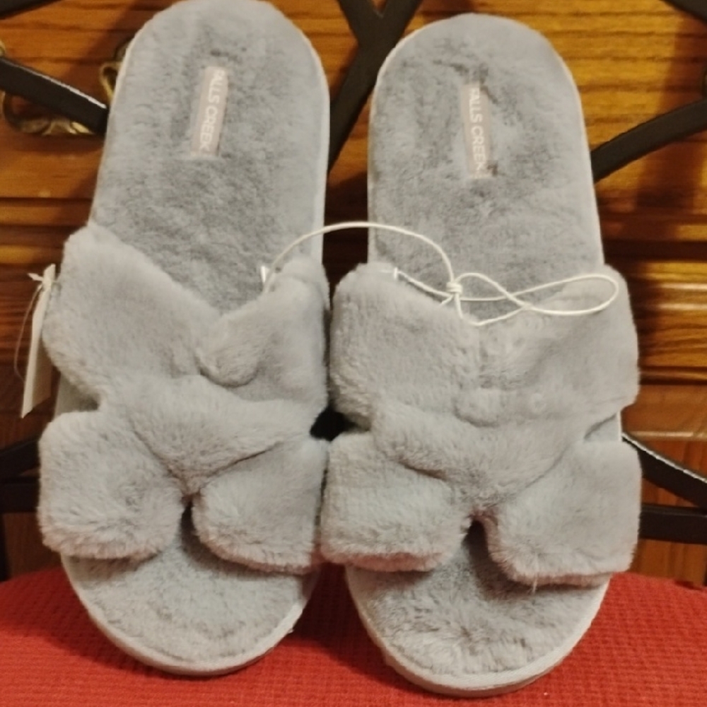 Falls Creek Women’s Slide-On Slippers – Size Large – NWT